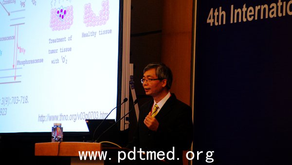 台湾大学医院胸外科主任李章銘教授《光动力在食管癌和支气管癌中的应用》